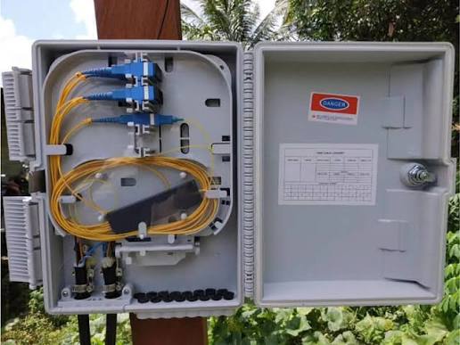 Fiber distribution box installation