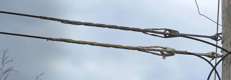 Uses of the helical deadends for OPGW